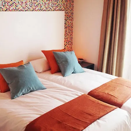 Guest house The Hotel 592 - Adults Only