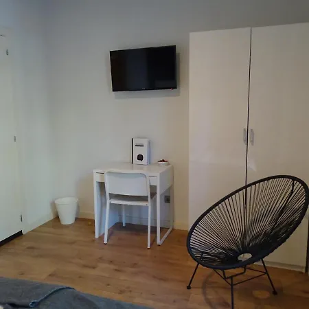 The Hotel 592 - Adults Only